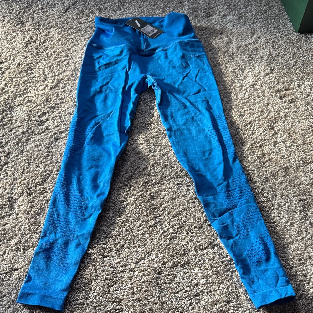My Protein Vibrant Blue Leggings